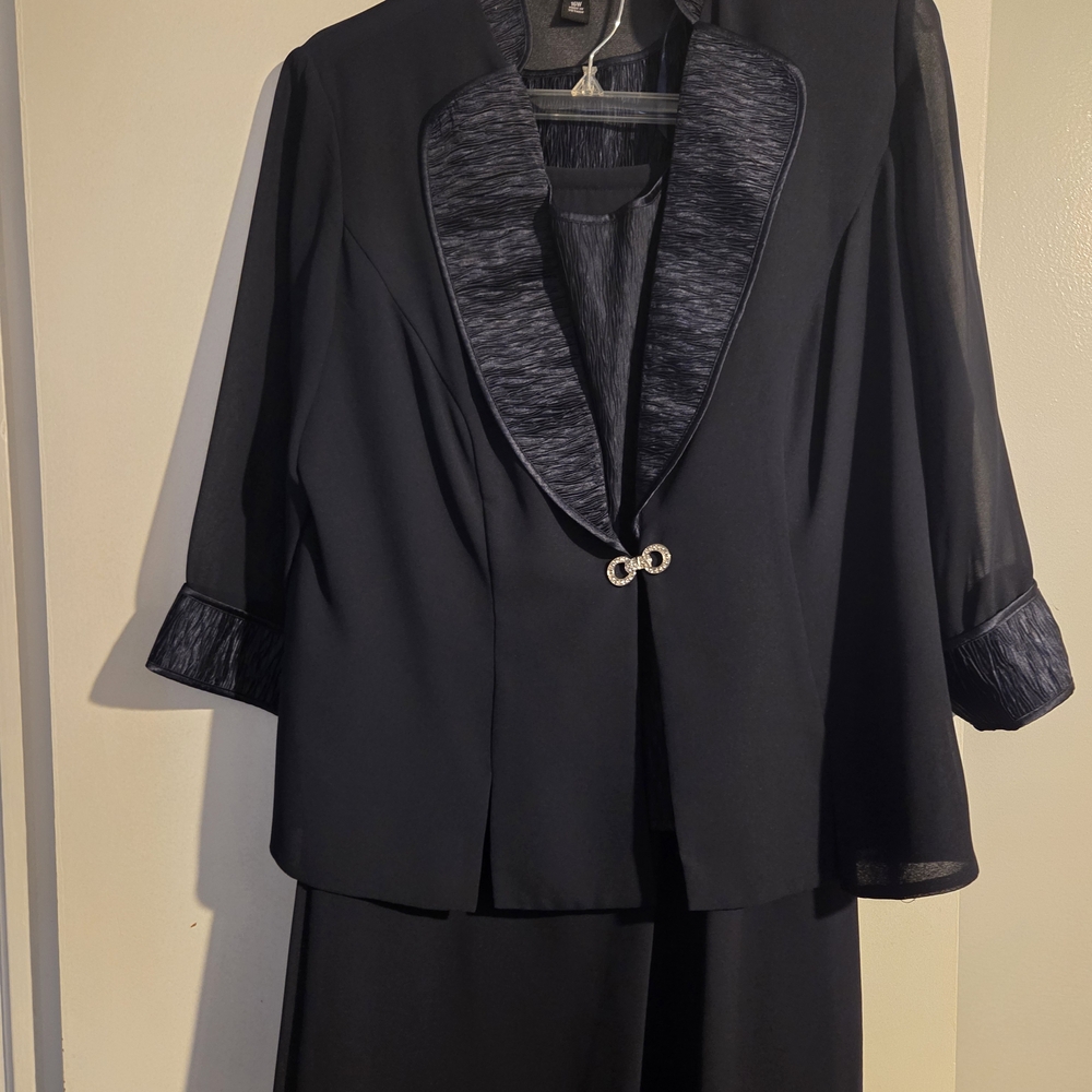 Dana Kay Black & Charcoal Women's Skirt Set